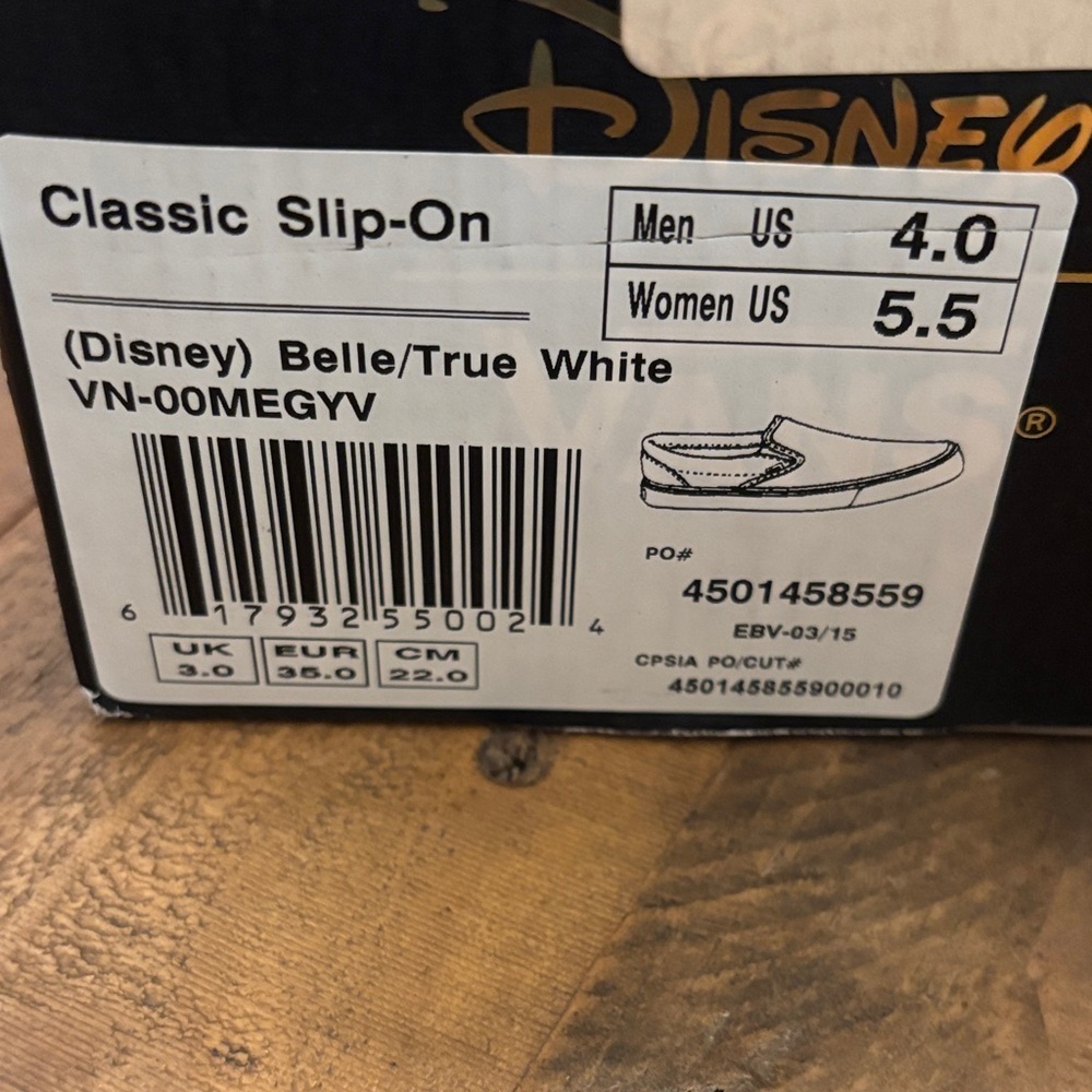 Vans Classic Slip-On
Disney Beauty and the Beast Belle - Picture 7 of 7
